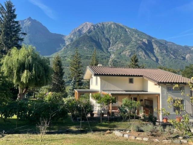 Apartament La Casina Di Oscar Ad Ao V Combe Vda Quart 0014 E 00I6 Zewnętrze zdjęcie
